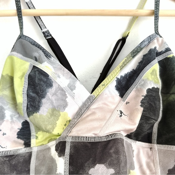 Lululemon Tinted Canvas Full Eagle Cross Back Tank - Size 10 - Picture 5 of 9